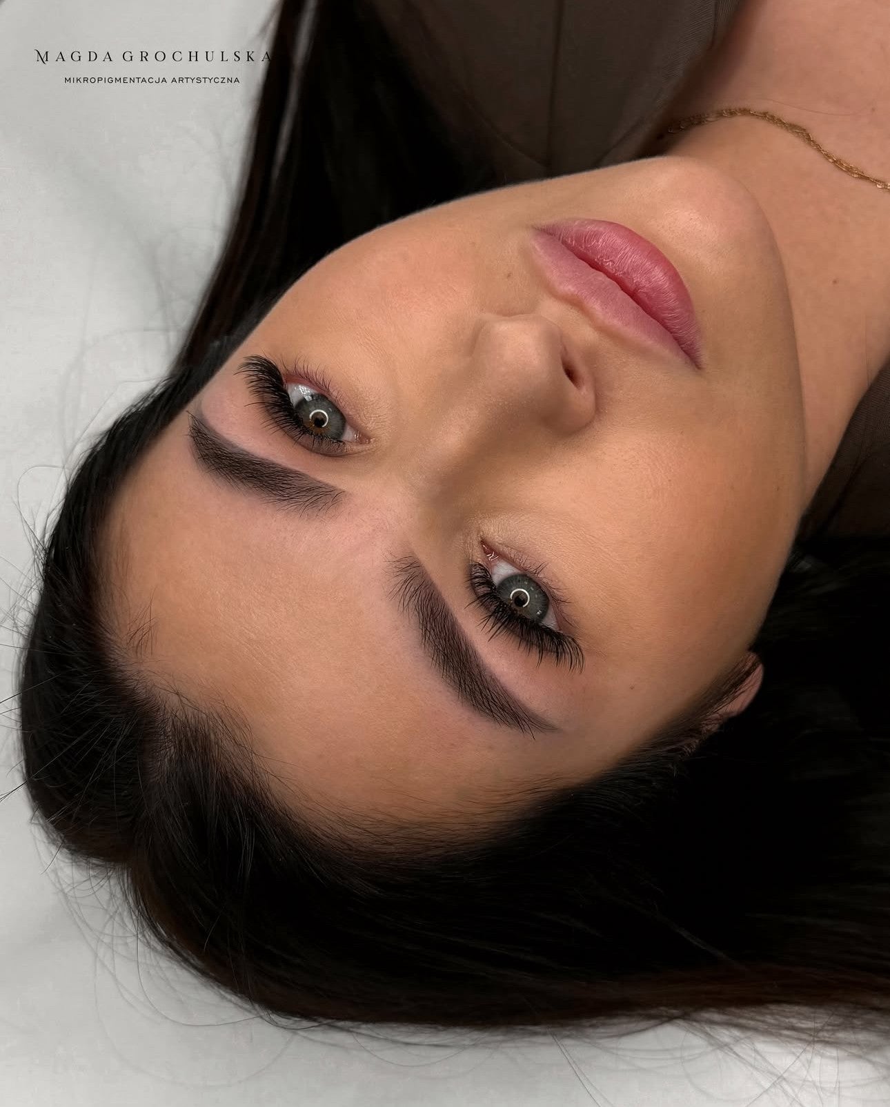 pmu powder brows brunette